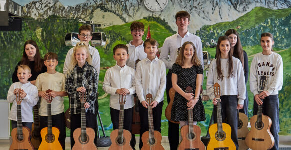 Saitenspiele in Oberkotzau – ein Konzert der Gitarrenklasse Jens Gottlöber
